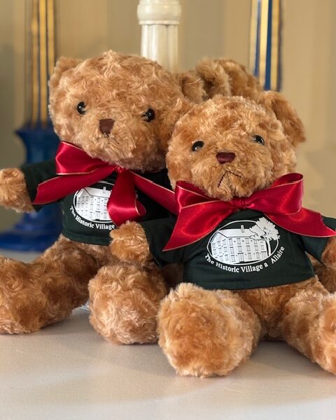 Allaire Christmas Bear